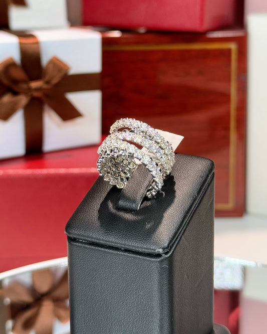 Interlocking Rings Design 14k White Gold Diamond Ring