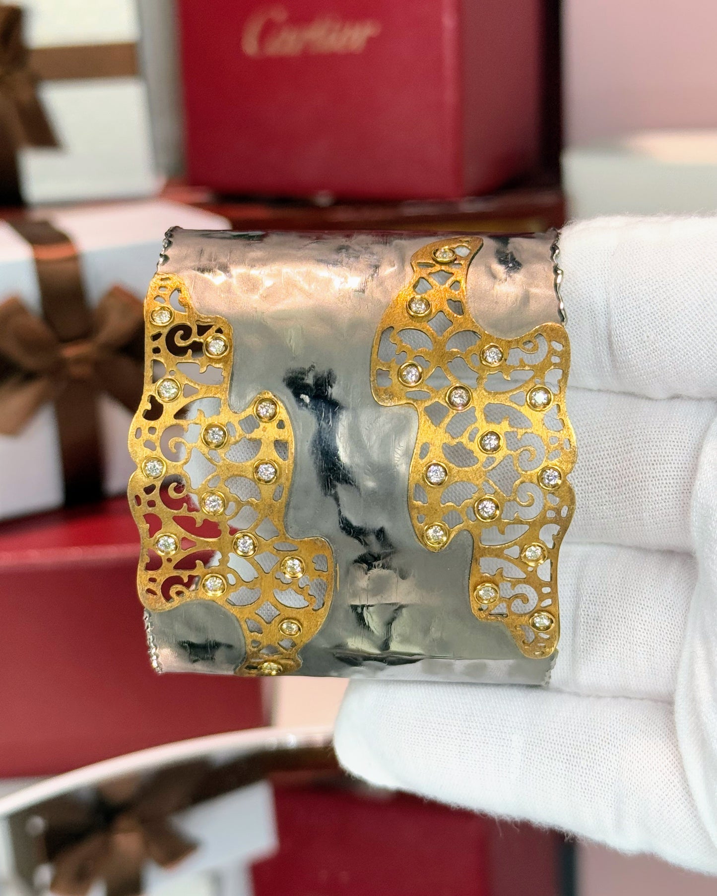 18k Yellow Gold Filigree Blackened Wristband