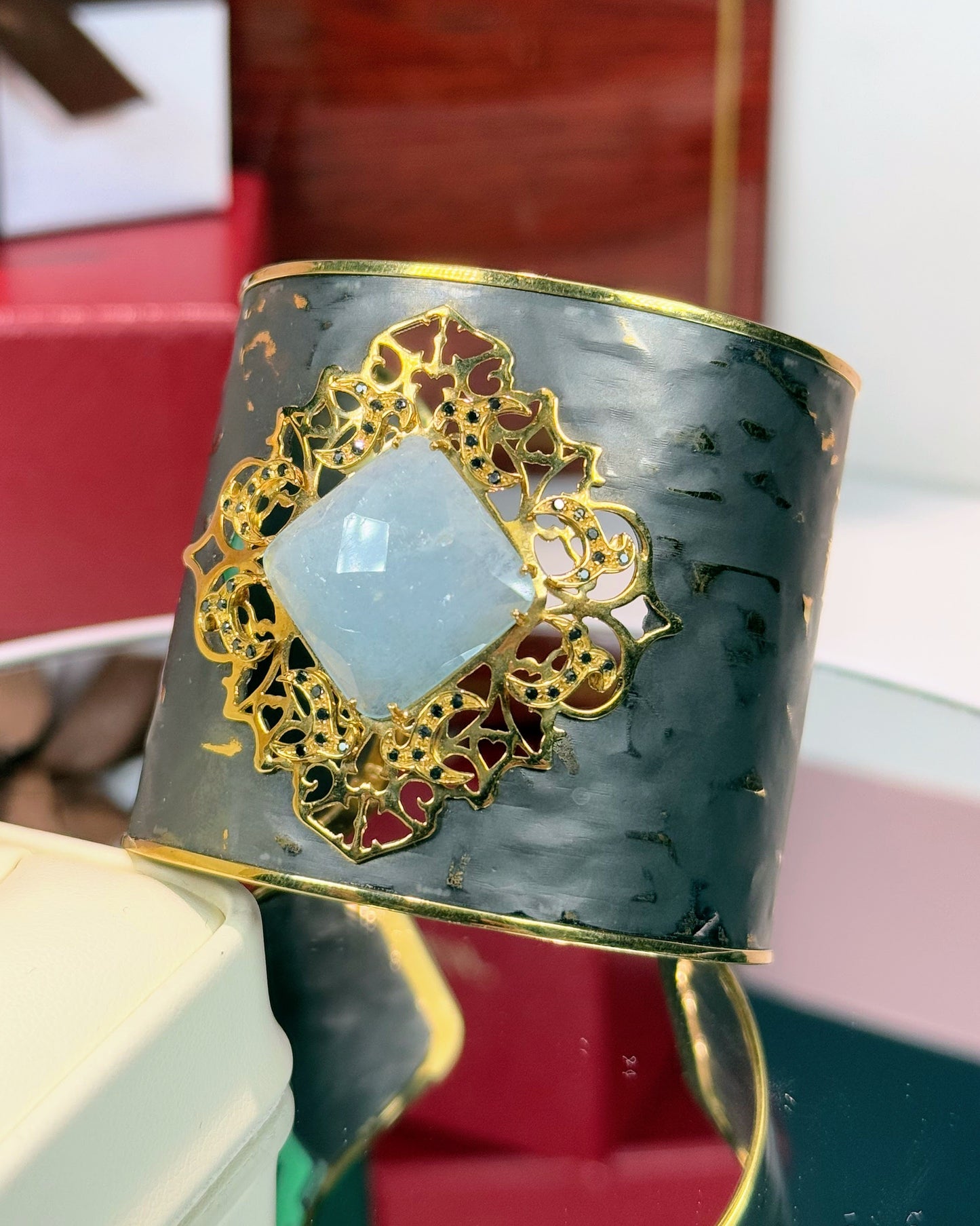 18k Yellow Gold Filigree Blackened Wristband