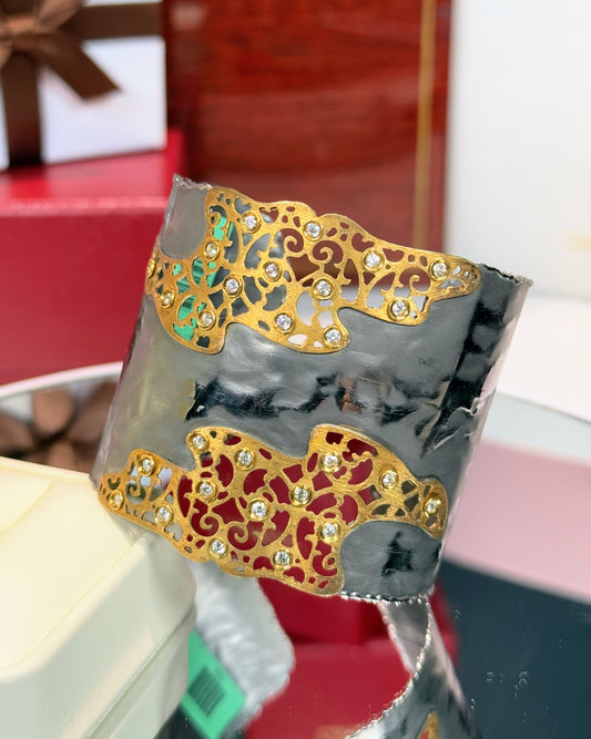 18k Yellow Gold Filigree Blackened Wristband