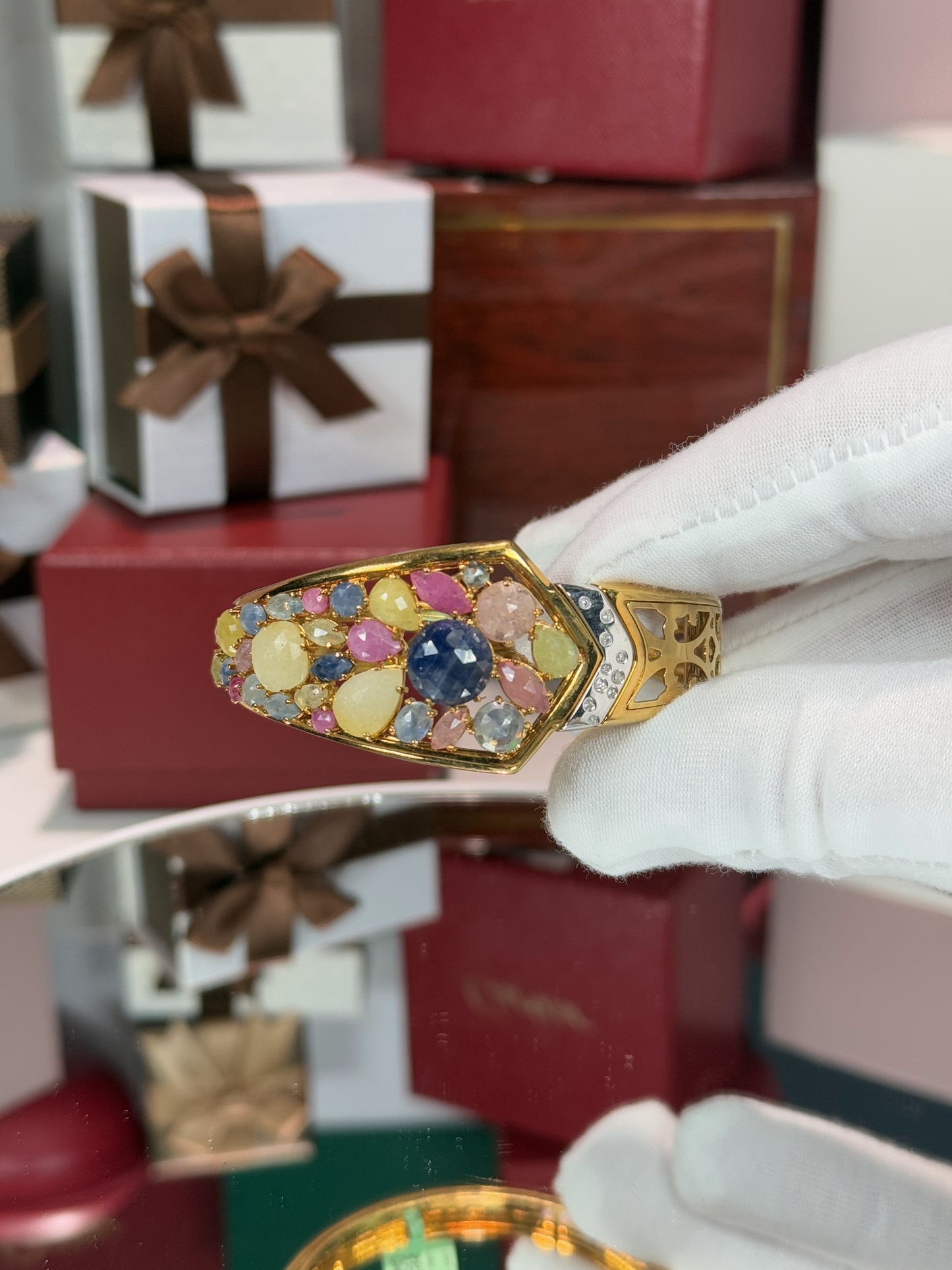 18k Yellow Gold Assorted Color Stone Bangle