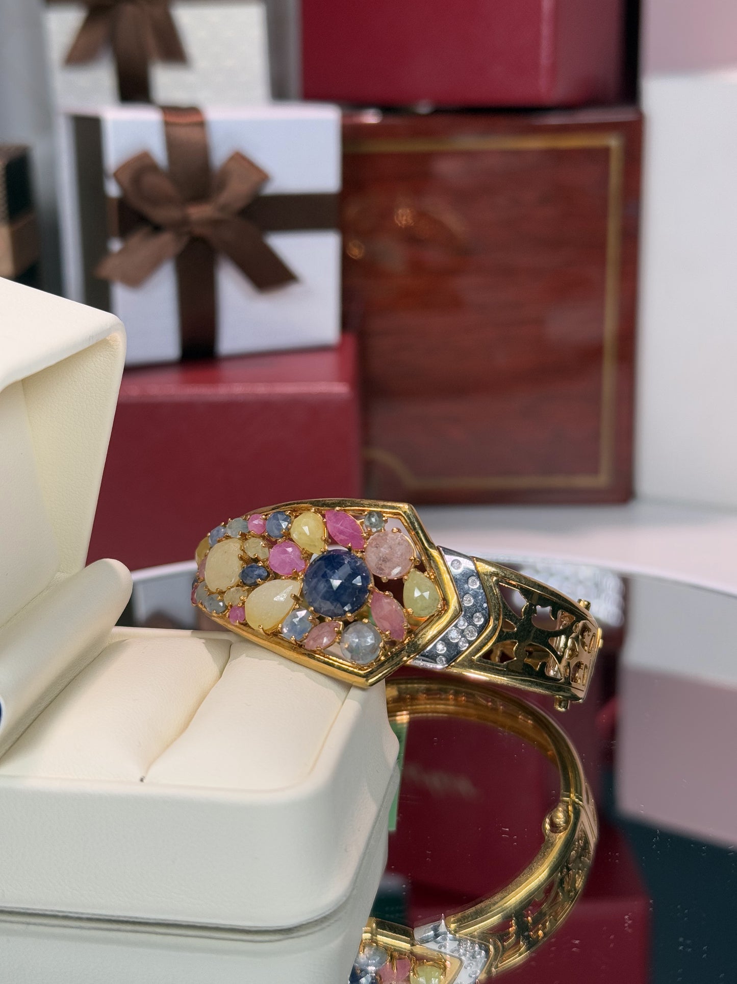 18k Yellow Gold Assorted Color Stone Bangle