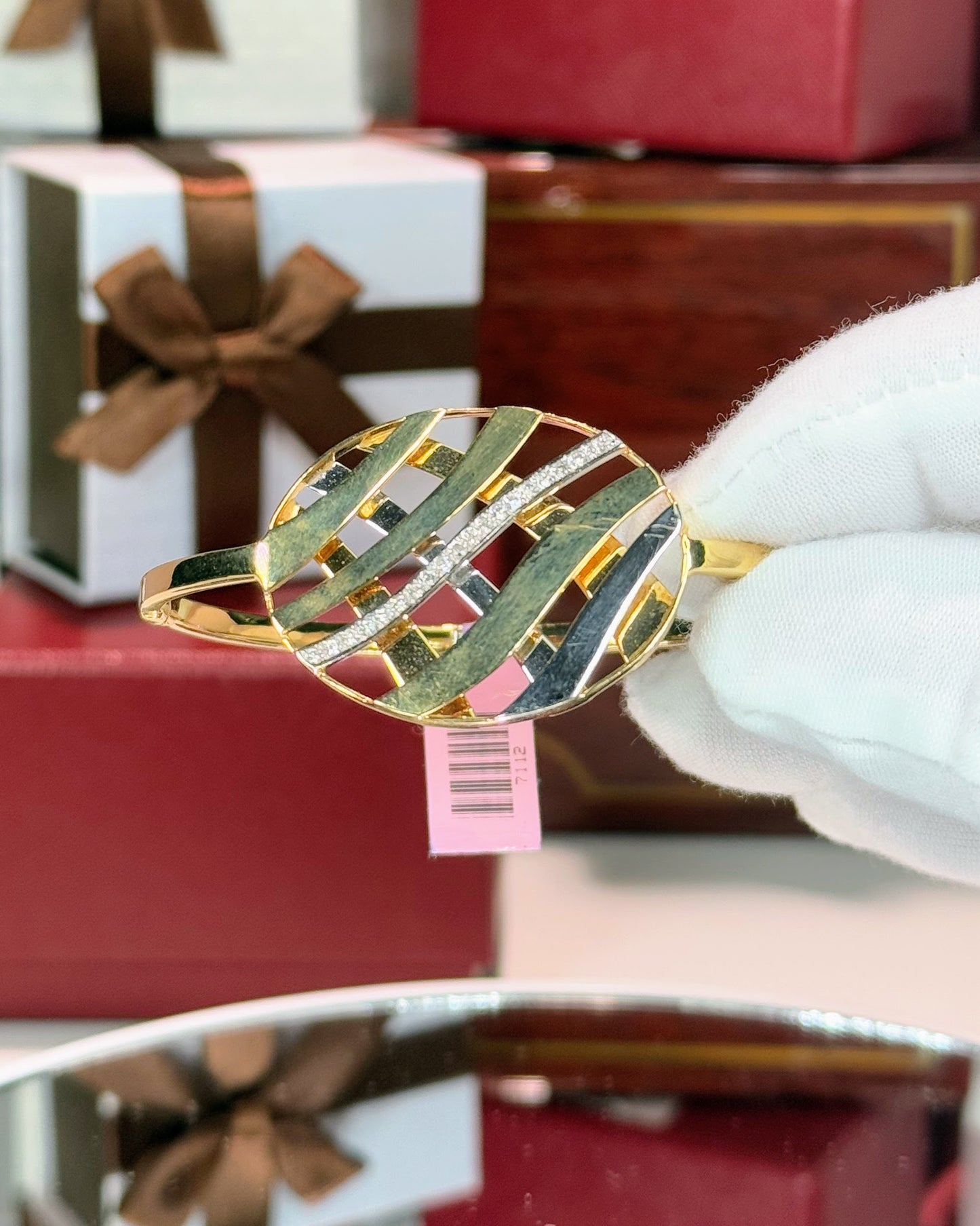 14k Yellow Gold Bangle