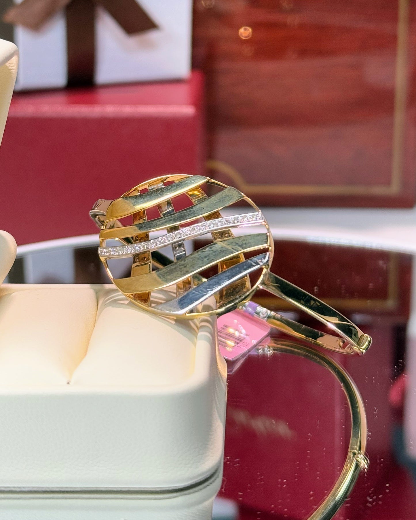 14k Yellow Gold Bangle