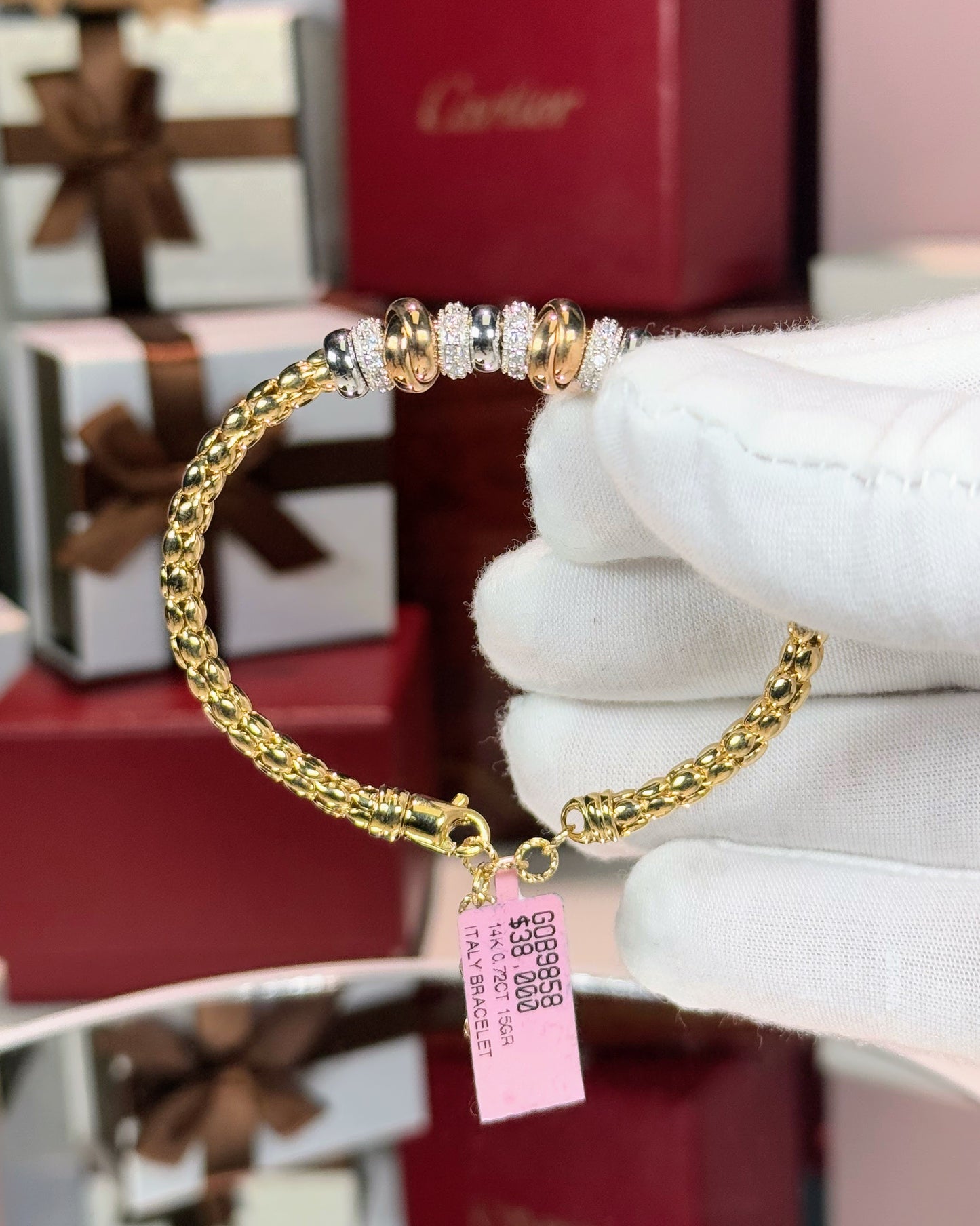 14k Yellow Gold Diamond Braelet