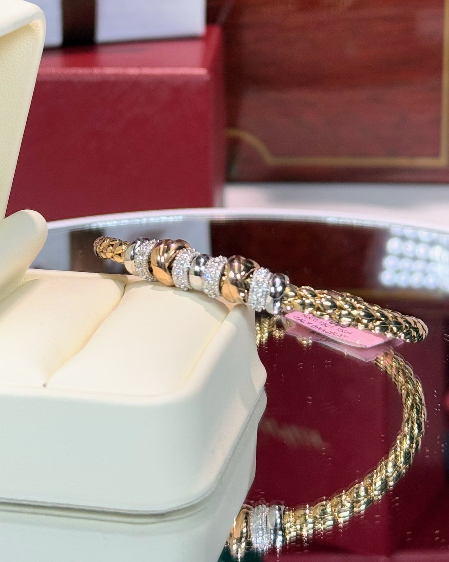 14k Yellow Gold Diamond Braelet