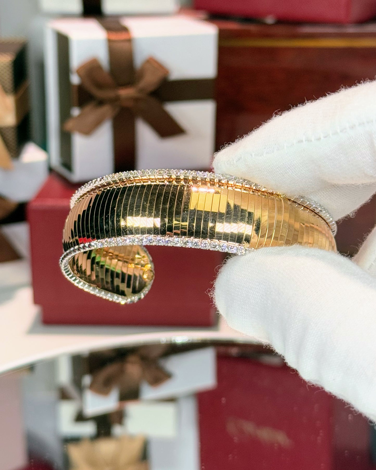 18k Yellow Gold Diamond Cuff Bangle