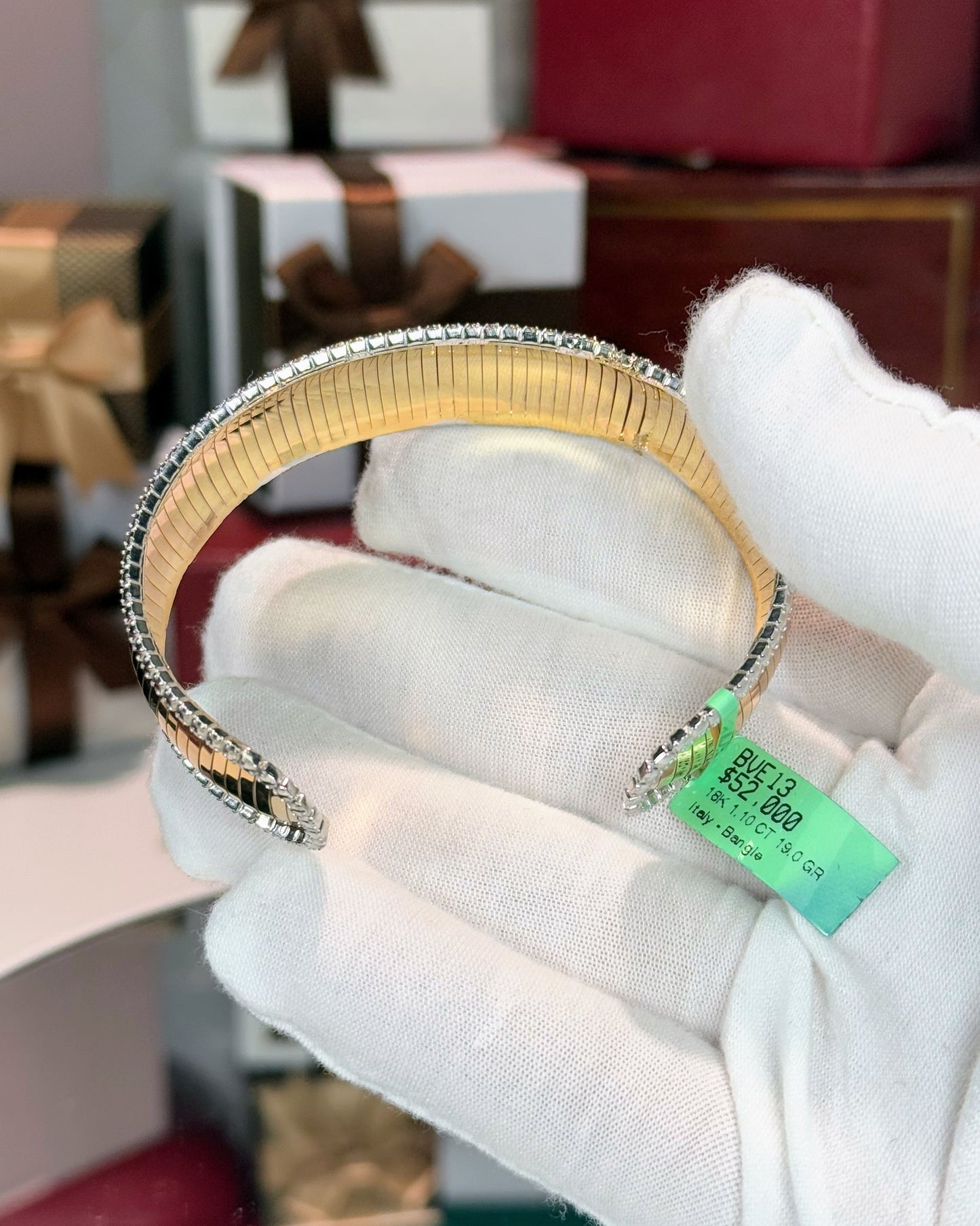 18k Yellow Gold Diamond Cuff Bangle