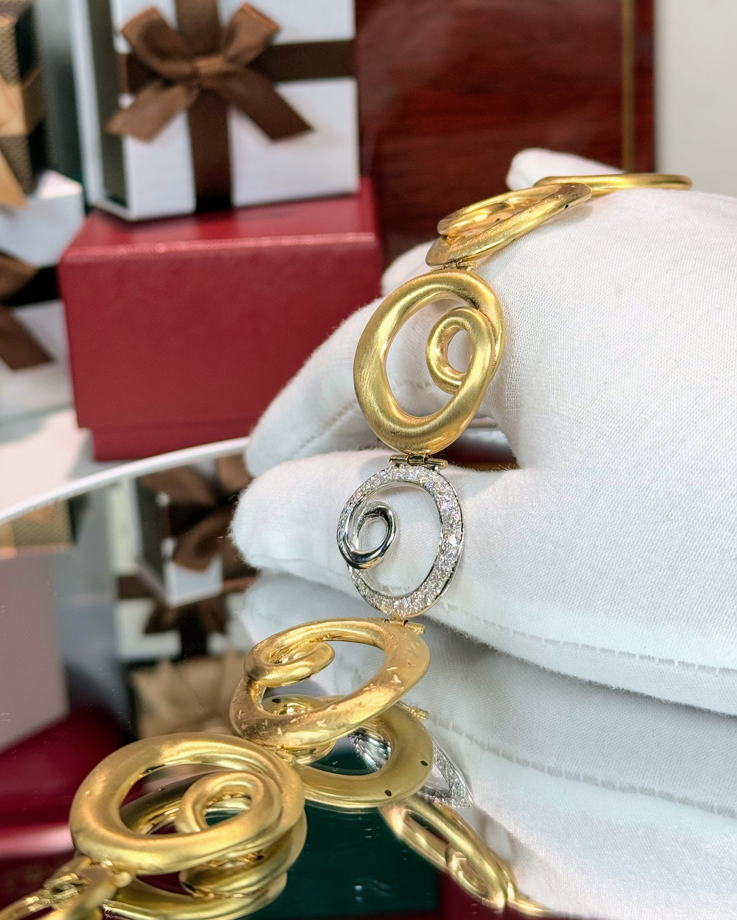 18k Yellow Gold Diamond Bracelet