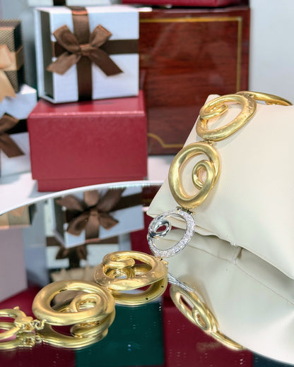 18k Yellow Gold Diamond Bracelet