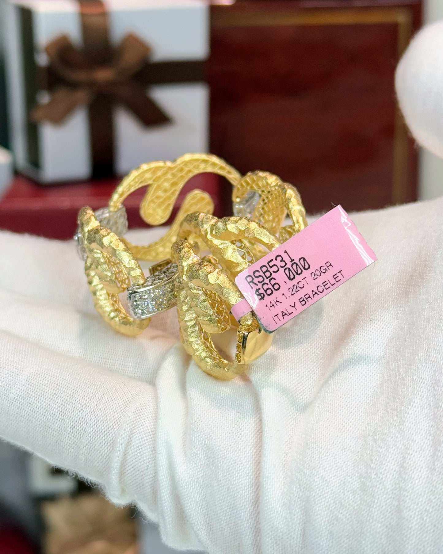 14k Yellow Gold "S" Bracelet
