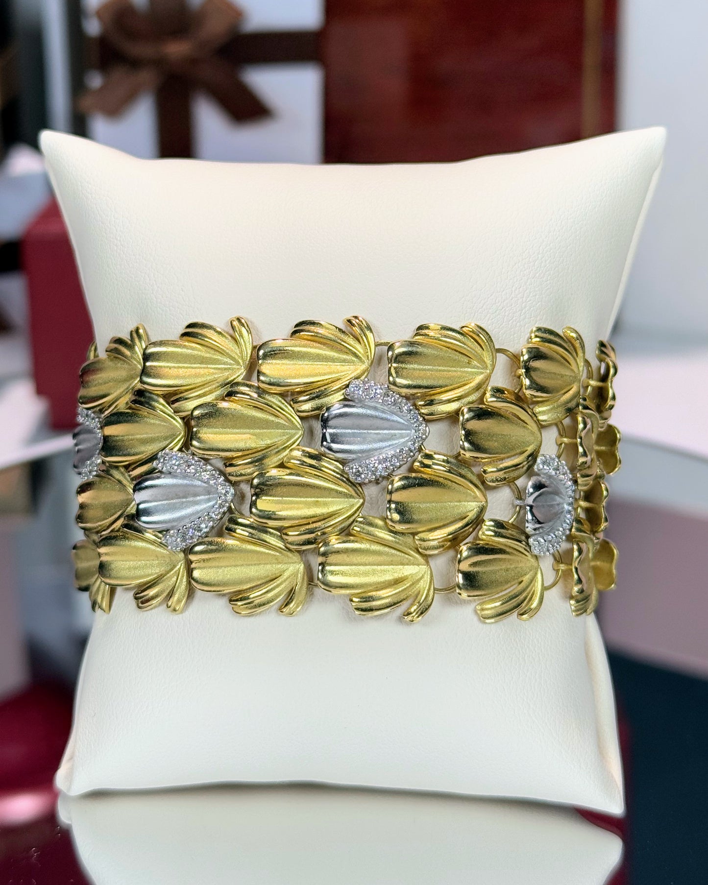 14k Yellow Gold Dragon Scales Diamond Bracelet