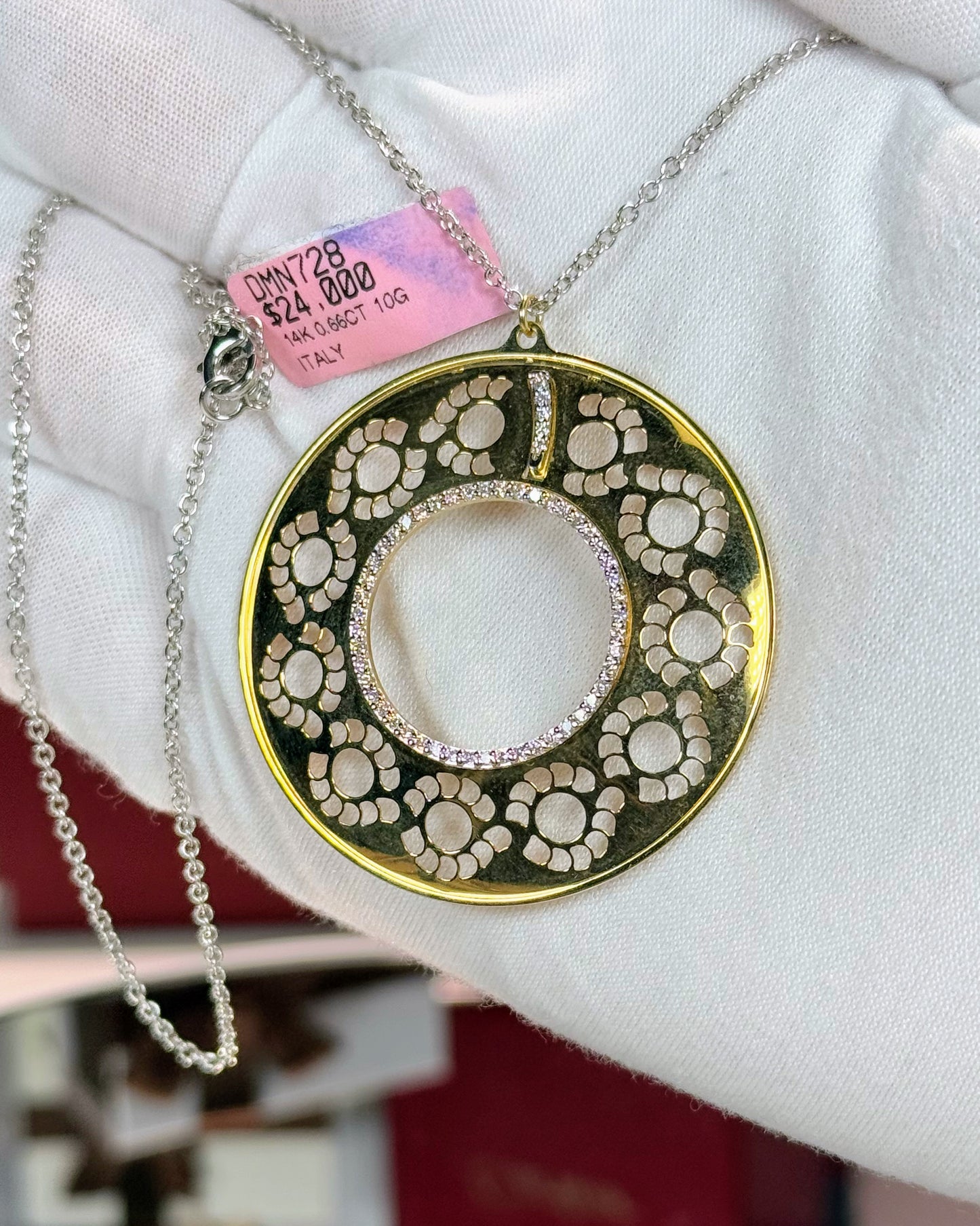 Filigree Donut Diamond Pandent Yellow Gold Necklae