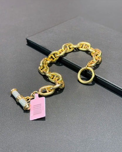 14k Yellow Gold Diamond Scroll Toggle Clasp Bracelet