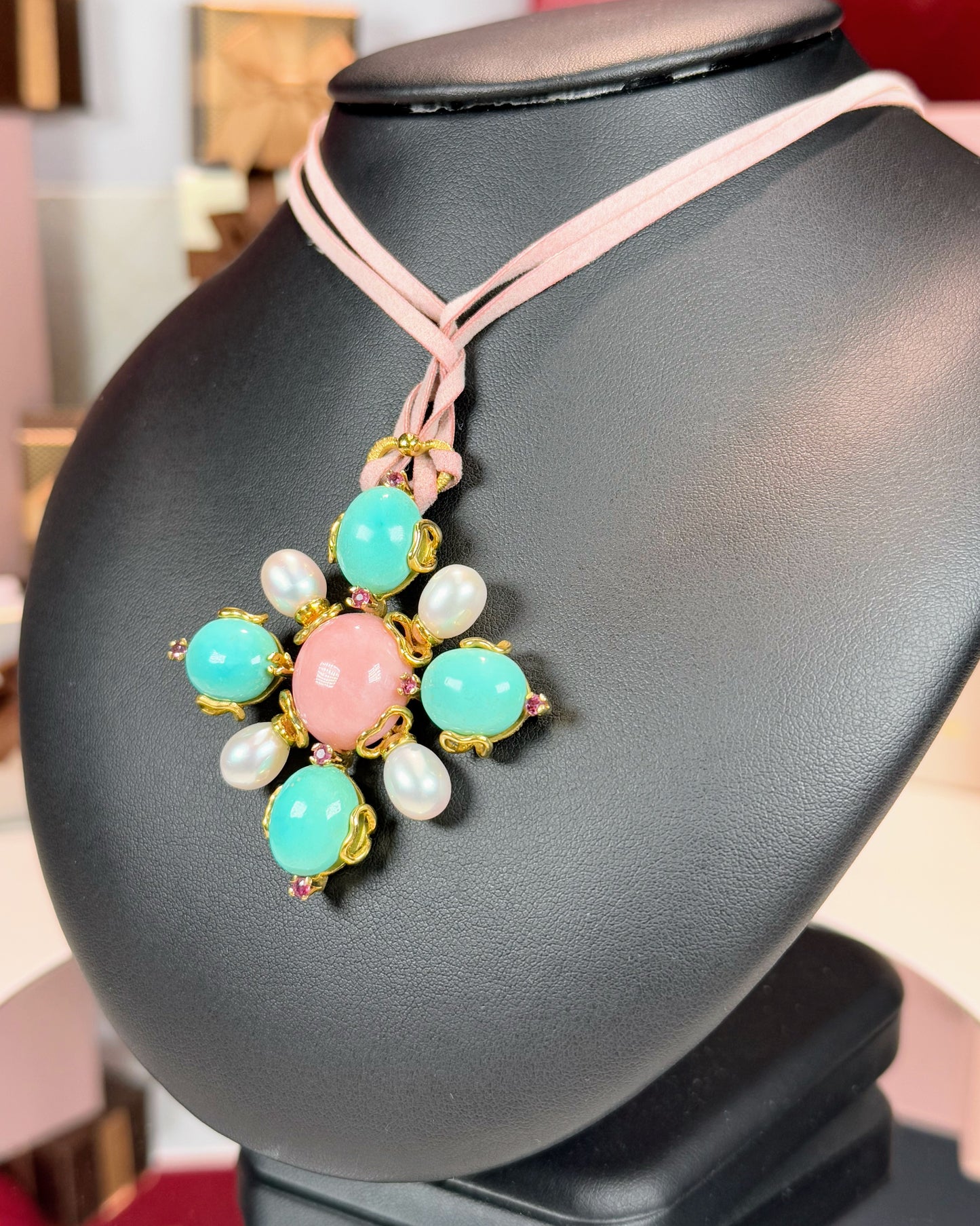 Turquoise and Pearl 18k Yellow Gold Pendant