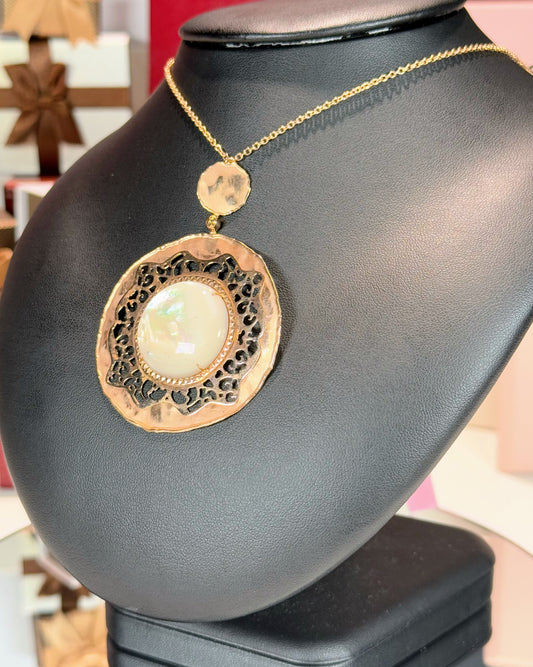 Mother of Pearl Filigree 14k Rose Gold Pendant Necklace