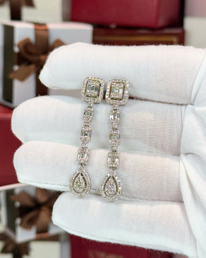 14k White Gold Diamond Earrings