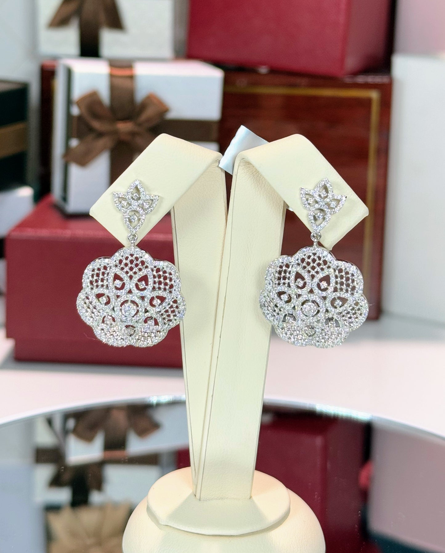 14k White Gold Flower Diamond Earrings