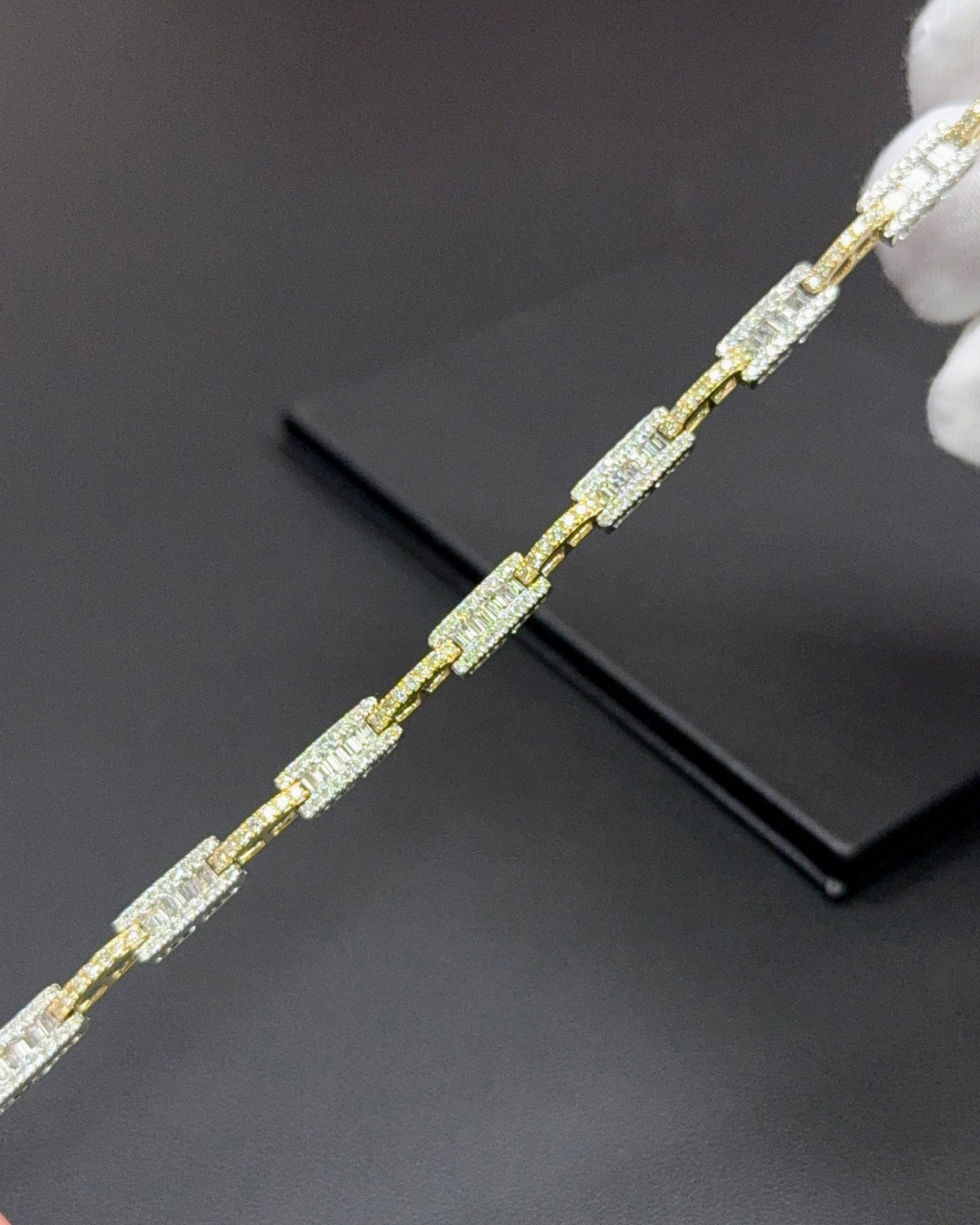 14k Yellow Gold Diamond Bracelet