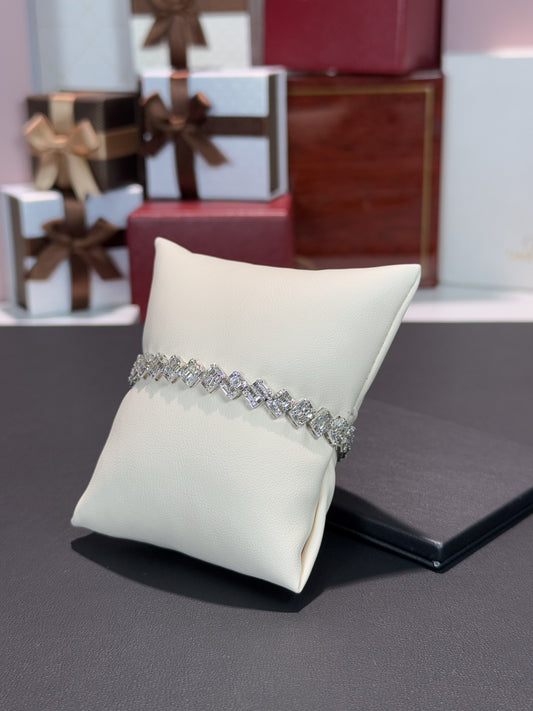 14k White Gold Diamond Bracelet