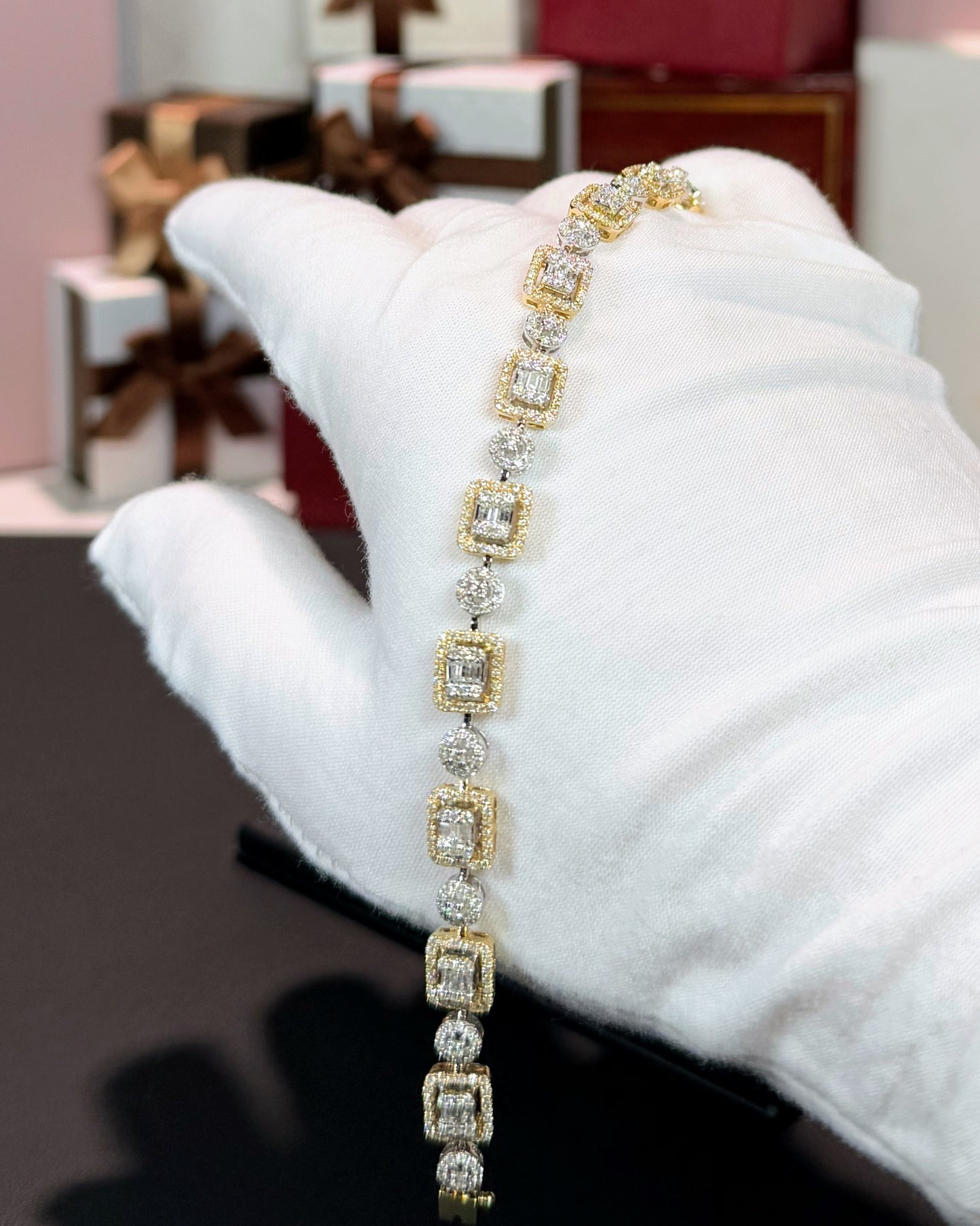 14k Yellow Gold Diamond Bracelet