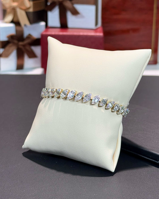 14k Yellow Gold Diamond Bracelet