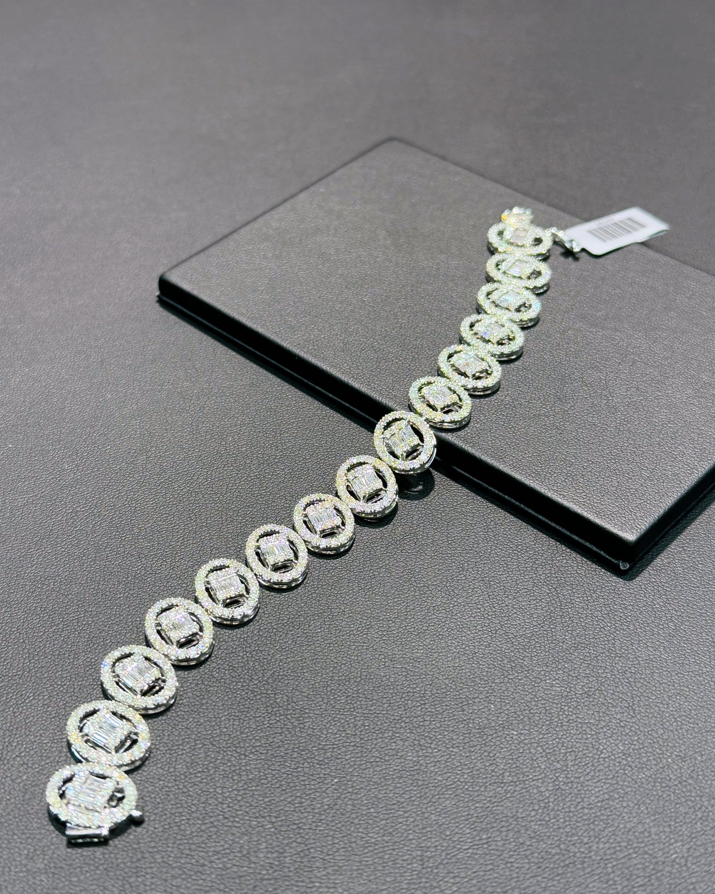 14k White Gold Diamond Bracelet