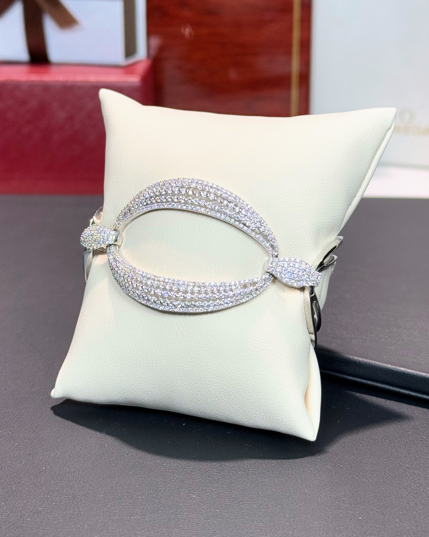 14k White Gold Diamond Bracelet