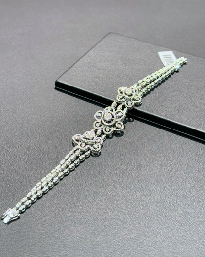 14k White Gold Diamond Flower Bracelet
