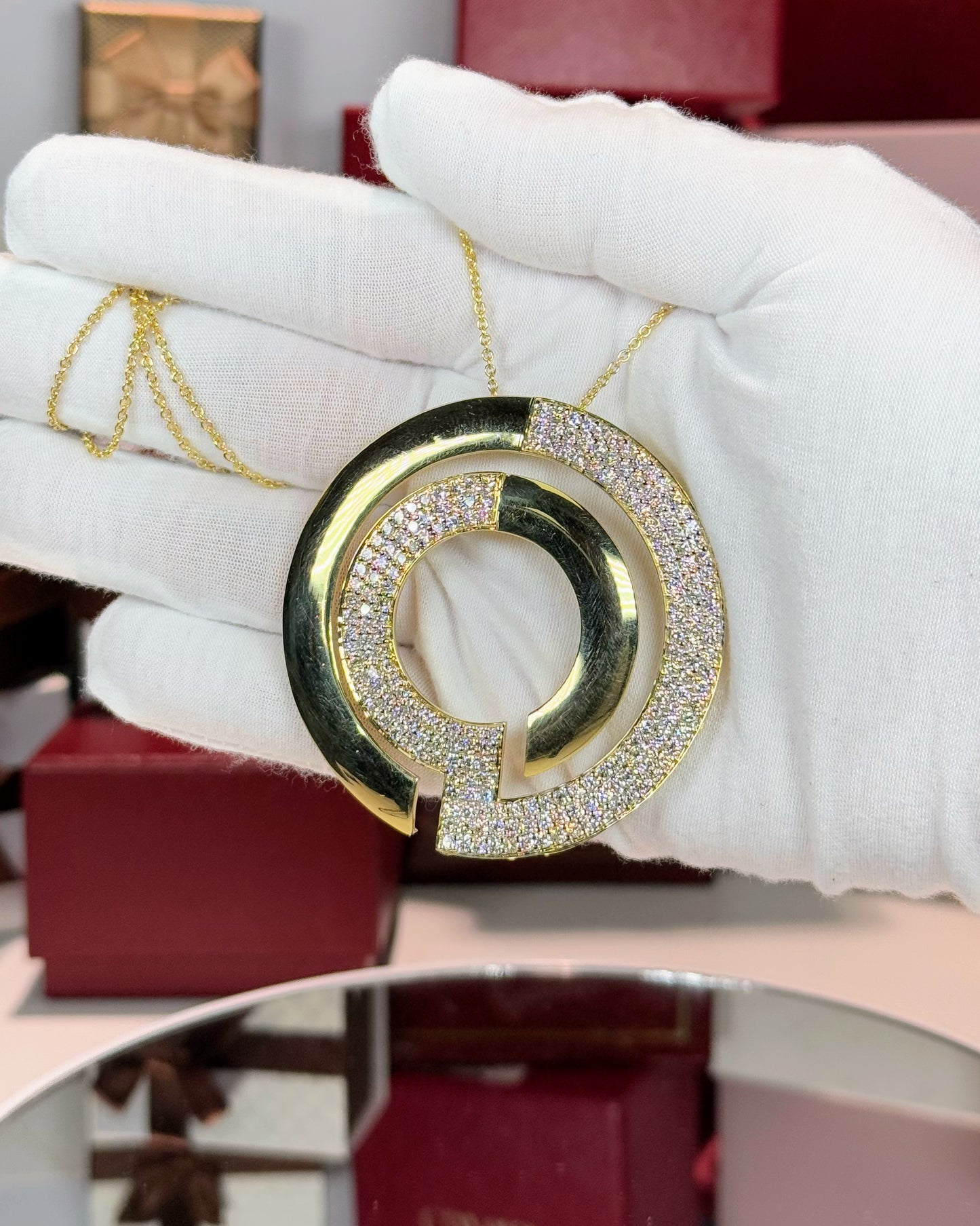 14k Yellow Gold Circle Maze Pendant Necklace