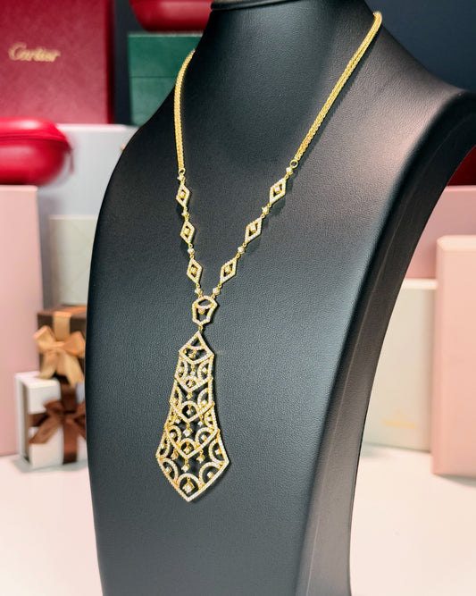 14k Yellow Gold Diamond Lavalier Necklace