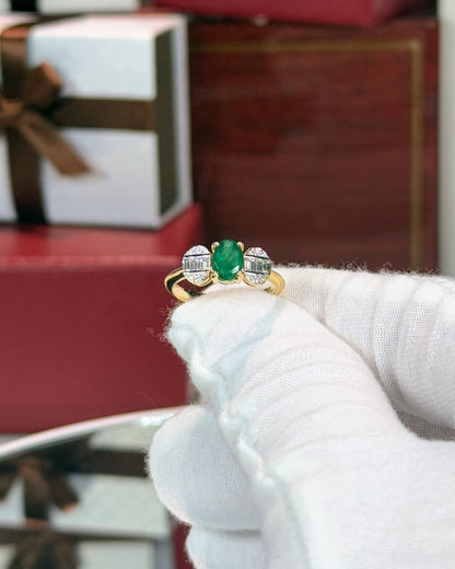 14k Yellow Gold Bowtie Design Emerald and Diamond Ring