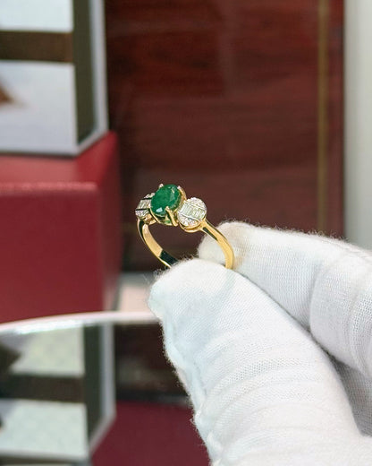 14k Yellow Gold Bowtie Design Emerald and Diamond Ring