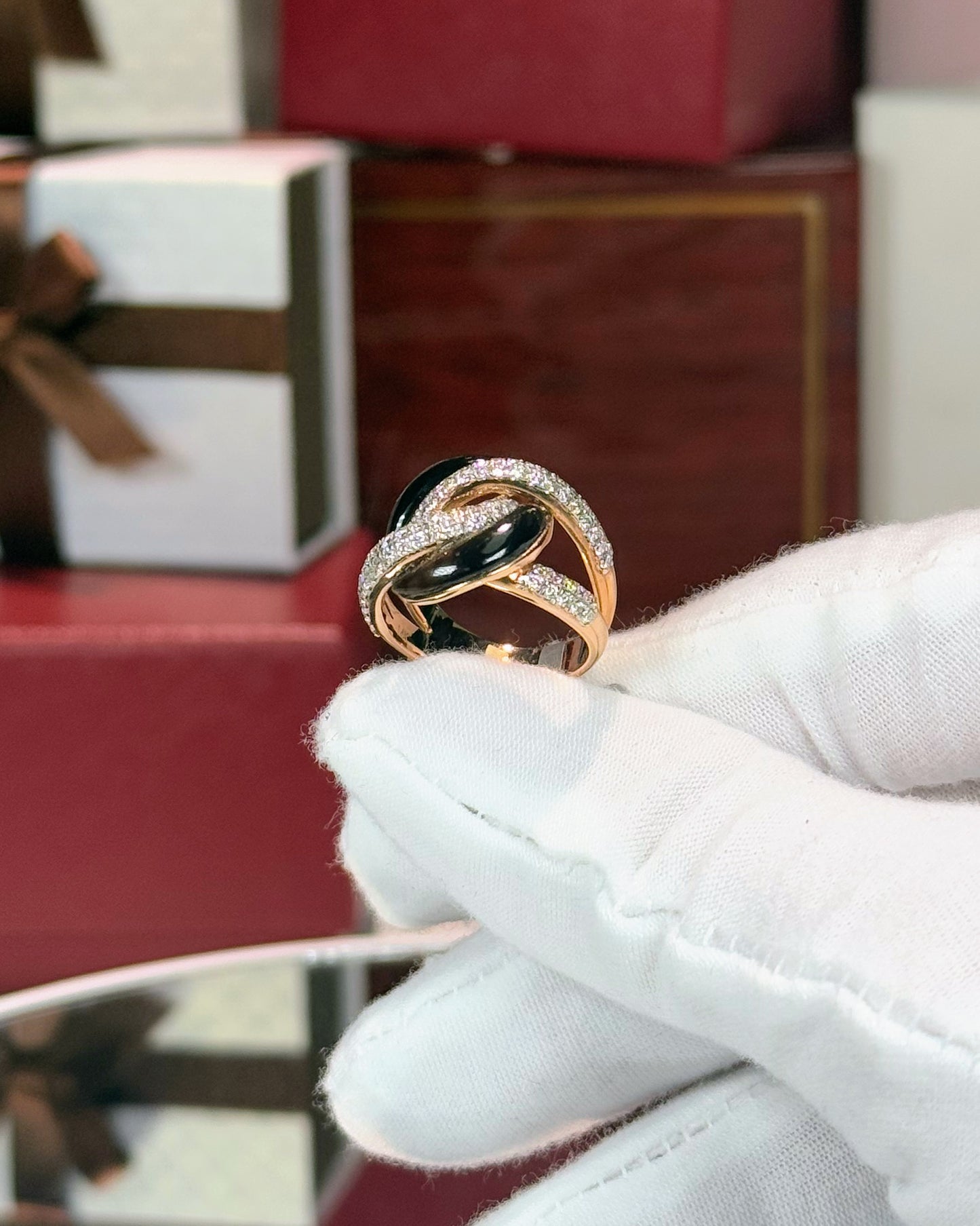 Interlocking Rings Design 14k Rose Gold Diamond Ring