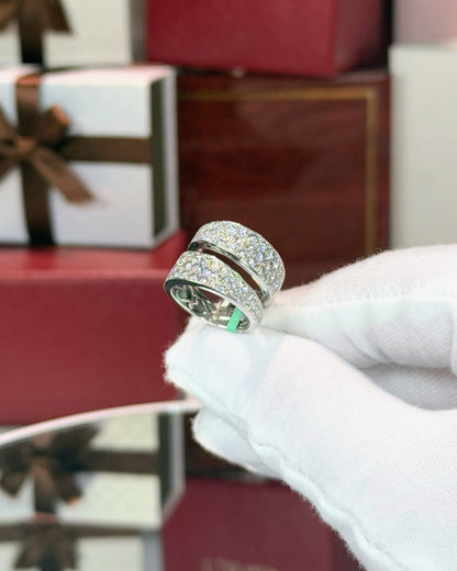 18k White Gold Canyon Design Diamond Ring