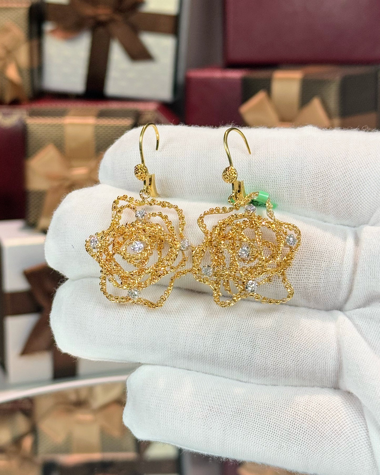 18k Yellow Gold Flower Earrings