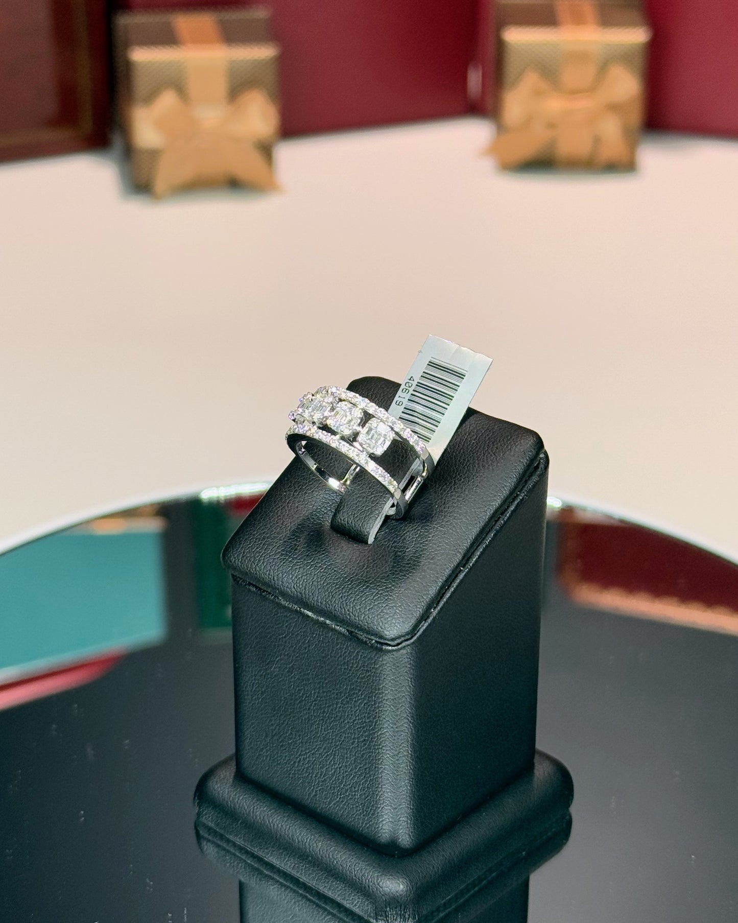 14k White Gold Diamond Ring
