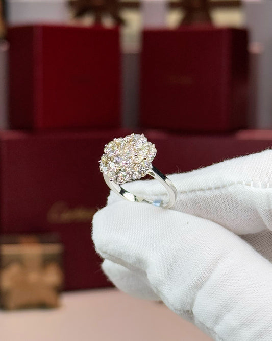 14k White Gold Diamond Cluster Ring