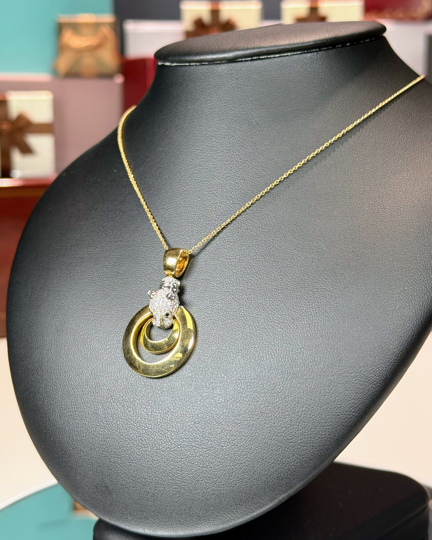 14k Yellow Gold Panther head Double Ring Pendant Necklace