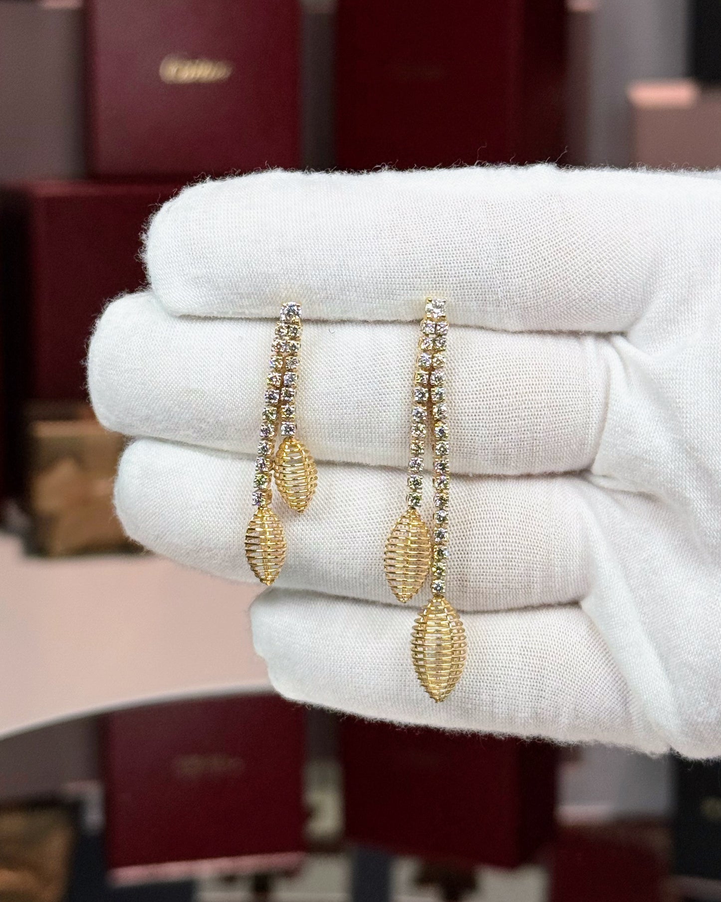 14k Yellow Gold Corn Shape Drop Diamond Earrings
