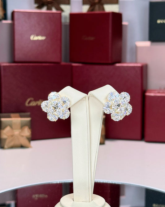 18k Yellow Gold Cluster Diamond Floral Motif Earrings