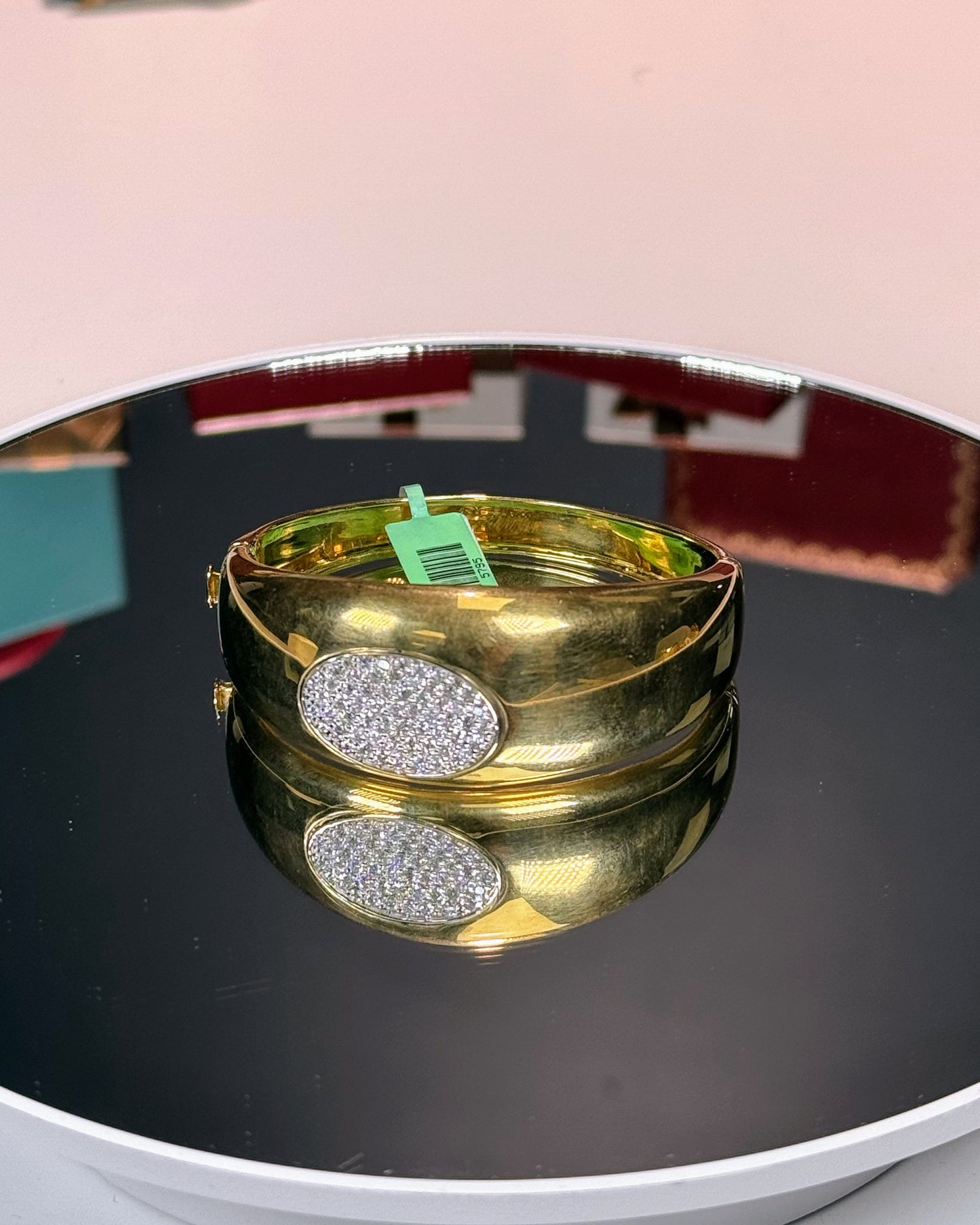 18k Yellow Gold Diamond Cuff Bangle
