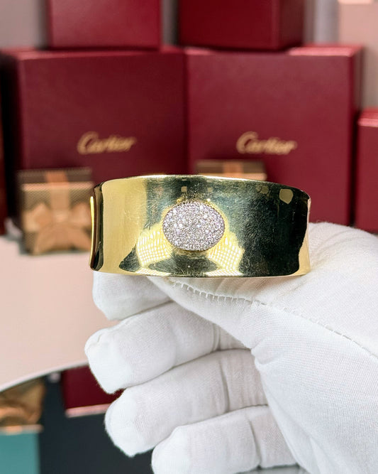 18k Yellow Gold Diamond Cuff Bangle