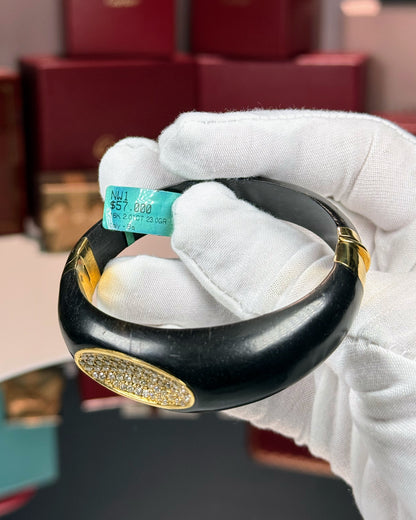 18k Yellow Gold Diamond Cuff Bangle