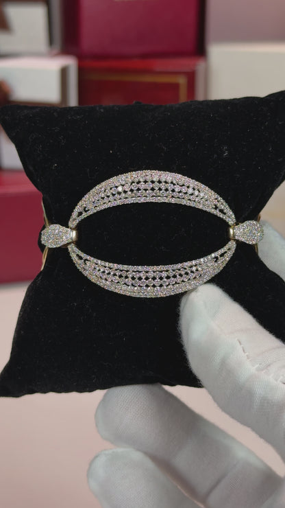 Eye Design 14k Yellow Gold Diamond Bracelet