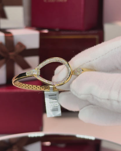 14k Yellow Gold Diamond Bangle