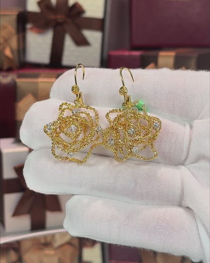 18k Yellow Gold Flower Earrings
