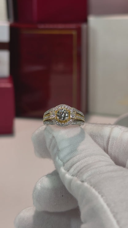 Diamond Halo 18k White Gold Ring
