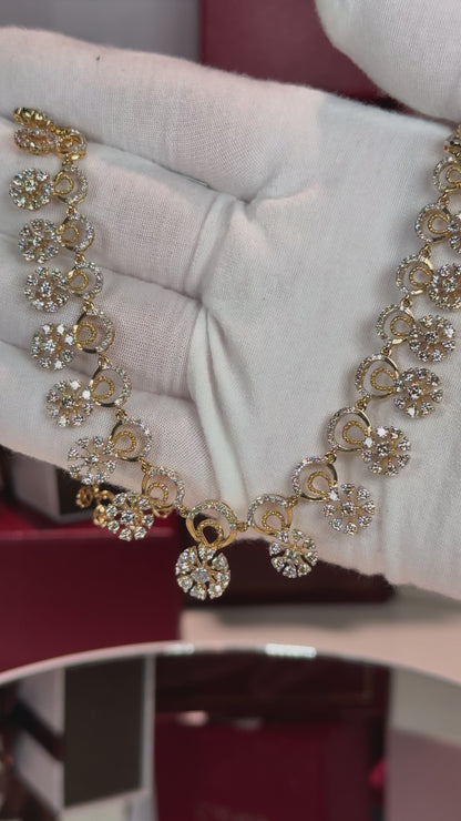 14k Yellow Gold Diamond Floral Necklace