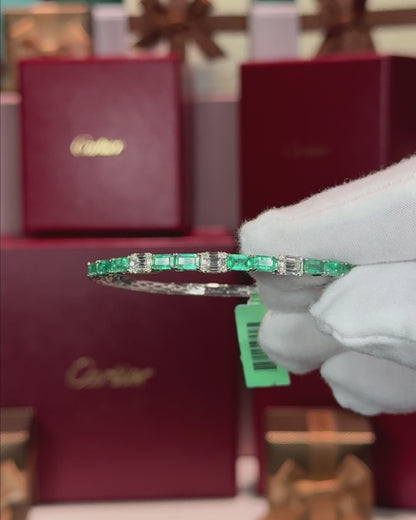 18k White Gold Emerald and Diamond Bangle
